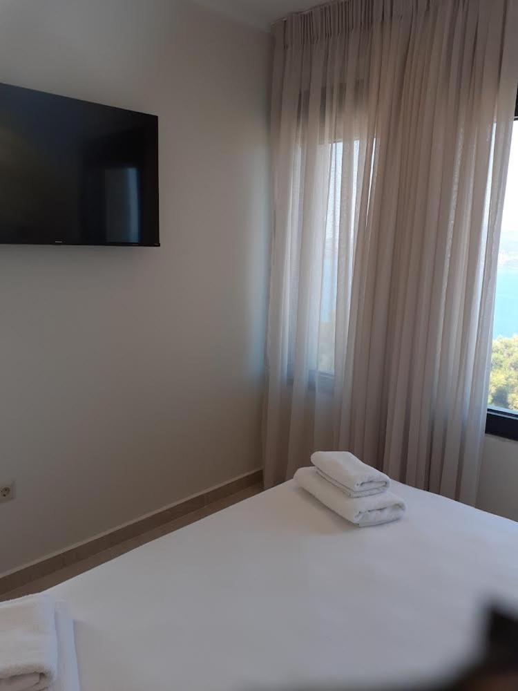 Ionian Stone Luxury Villa 尼基亚娜 外观 照片